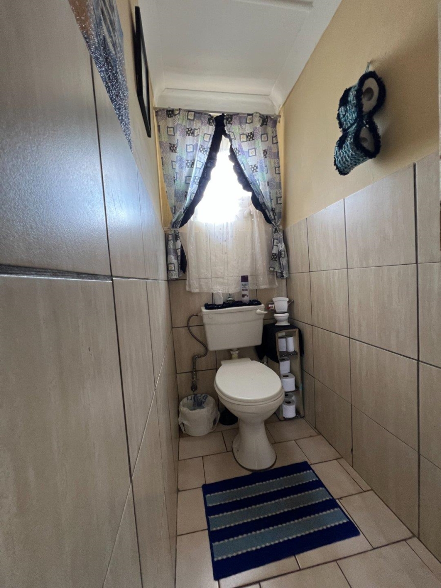 5 Bedroom Property for Sale in Whiteridge Gauteng