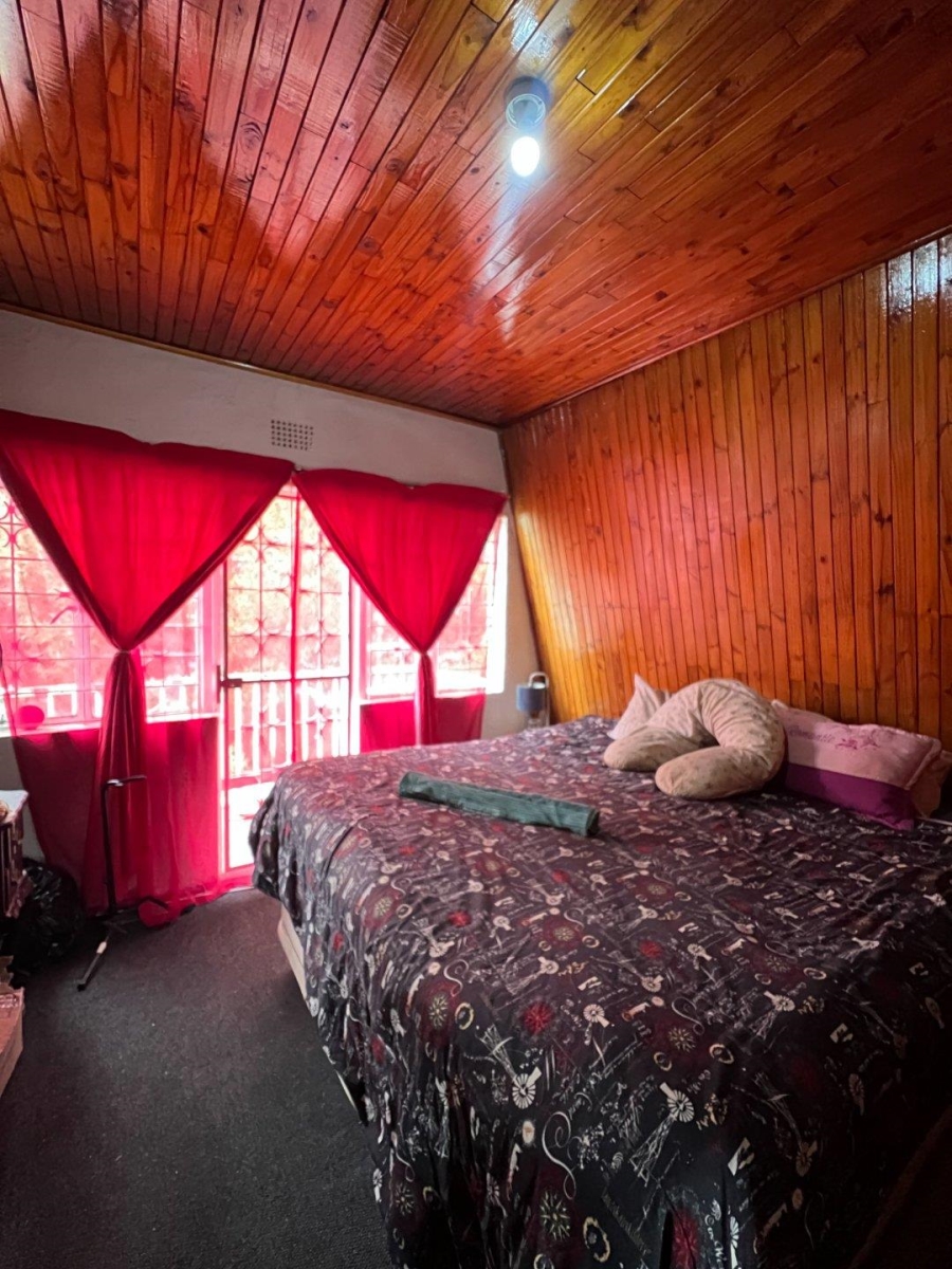 5 Bedroom Property for Sale in Whiteridge Gauteng