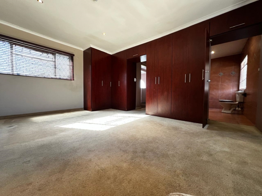 4 Bedroom Property for Sale in Marlboro Gardens Gauteng