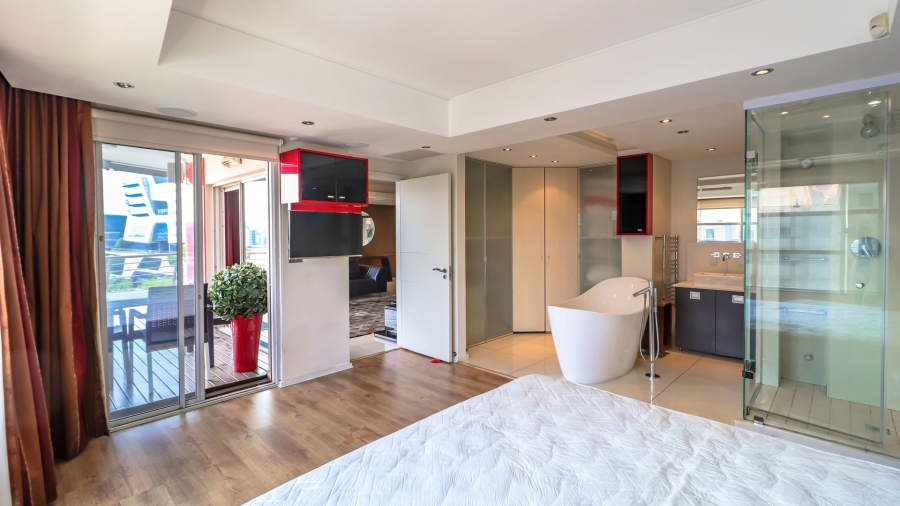 2 Bedroom Property for Sale in Sandhurst Gauteng