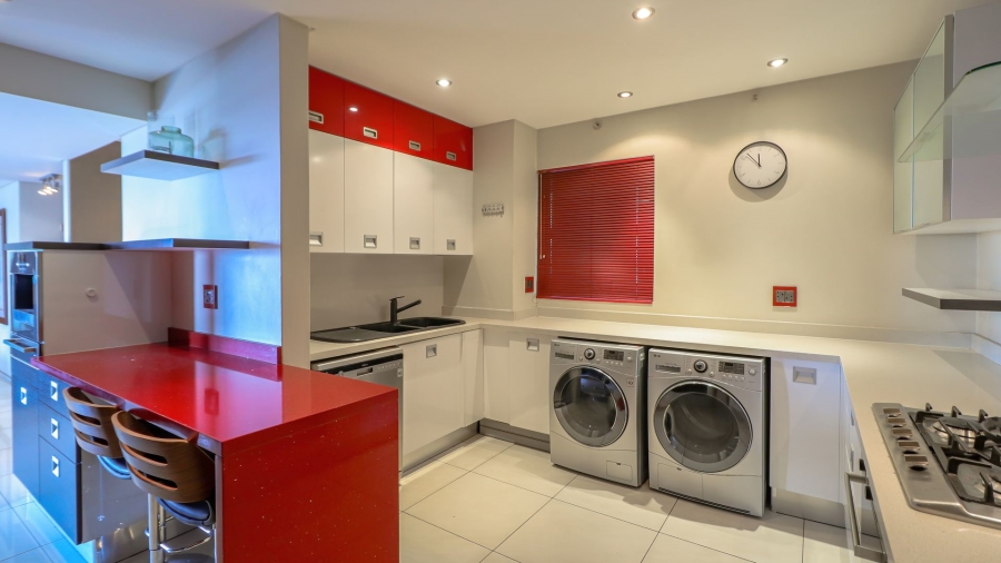 2 Bedroom Property for Sale in Sandhurst Gauteng