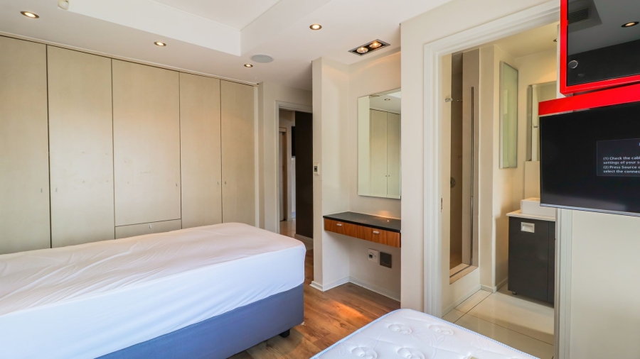 2 Bedroom Property for Sale in Sandhurst Gauteng