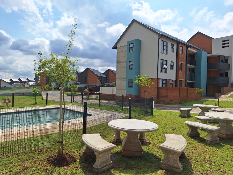 2 Bedroom Property for Sale in Amberfield Gauteng