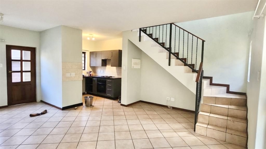 2 Bedroom Property for Sale in Halfway Gardens Gauteng