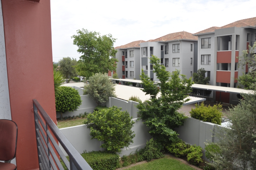 2 Bedroom Property for Sale in Barbeque Downs Gauteng