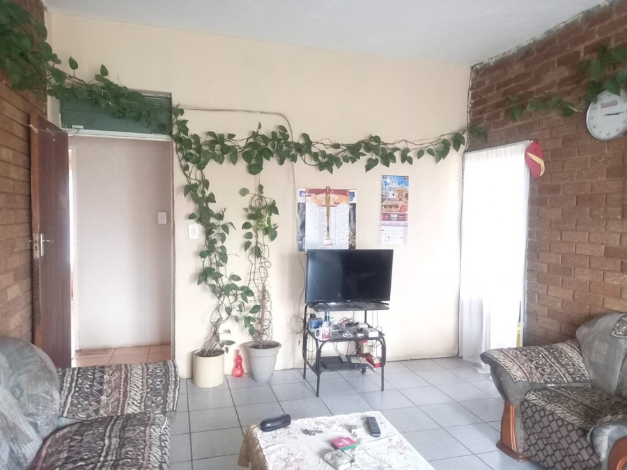 7 Bedroom Property for Sale in Actonville Gauteng