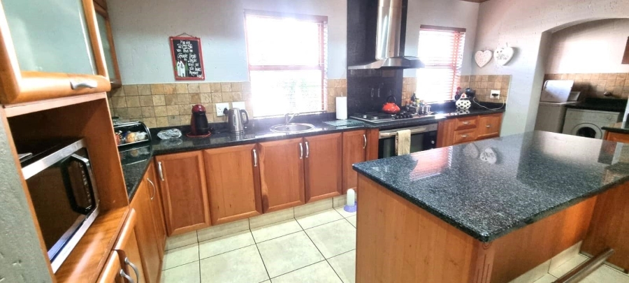4 Bedroom Property for Sale in Beyers Park Gauteng