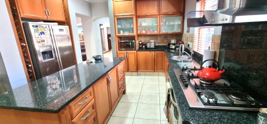 4 Bedroom Property for Sale in Beyers Park Gauteng
