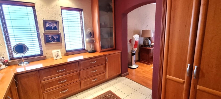 4 Bedroom Property for Sale in Beyers Park Gauteng