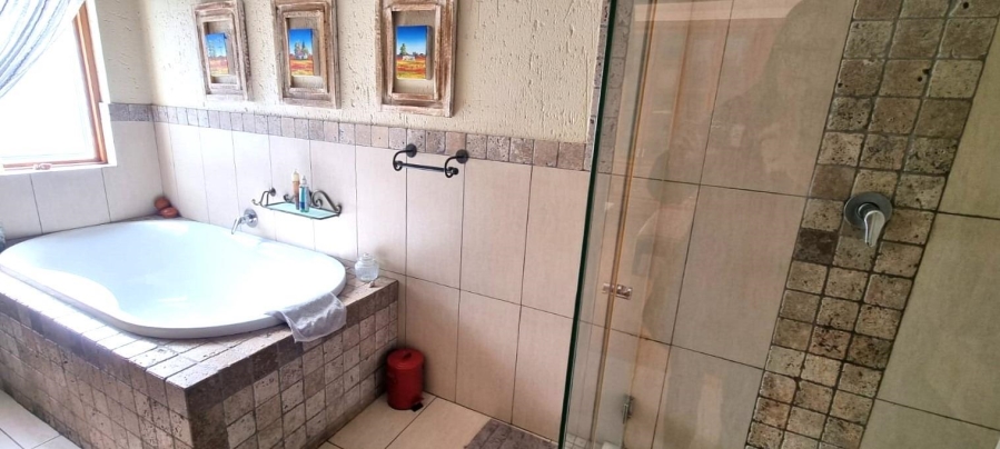 4 Bedroom Property for Sale in Beyers Park Gauteng