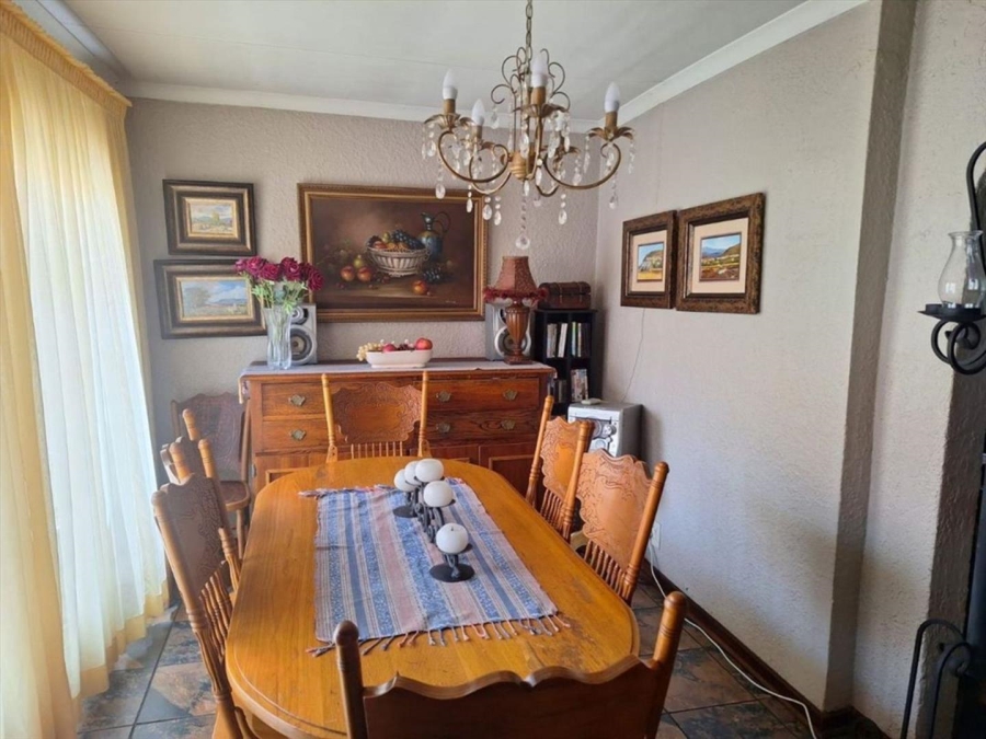 3 Bedroom Property for Sale in Van Riebeeck Park Gauteng