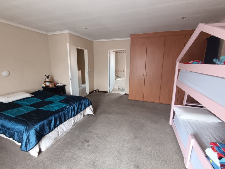 4 Bedroom Property for Sale in Bartlett Gauteng