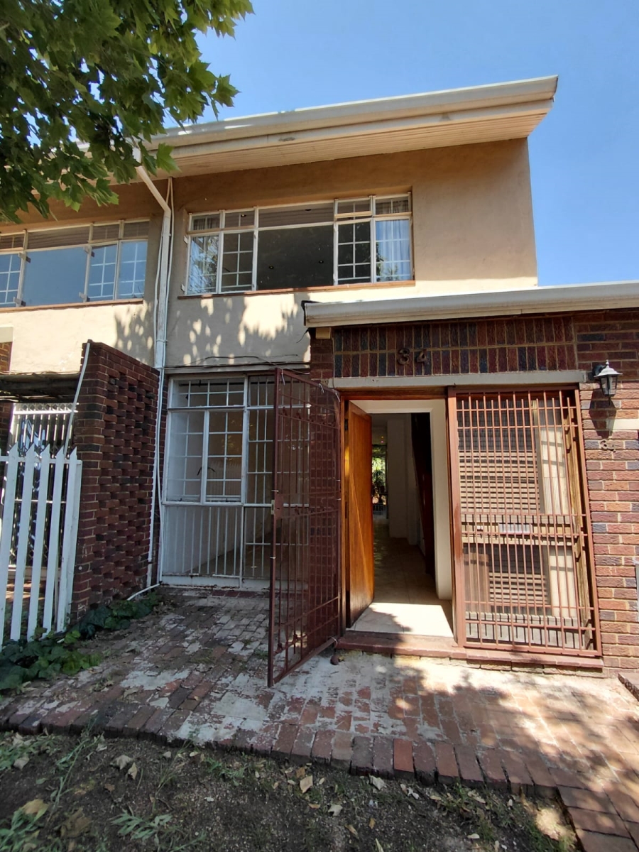 2 Bedroom Property for Sale in Bramley Park Gauteng