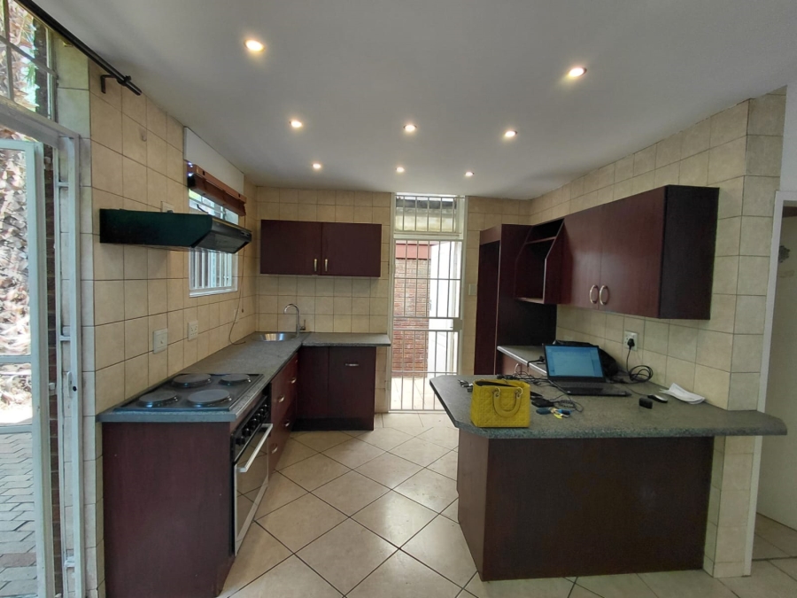 2 Bedroom Property for Sale in Bramley Park Gauteng
