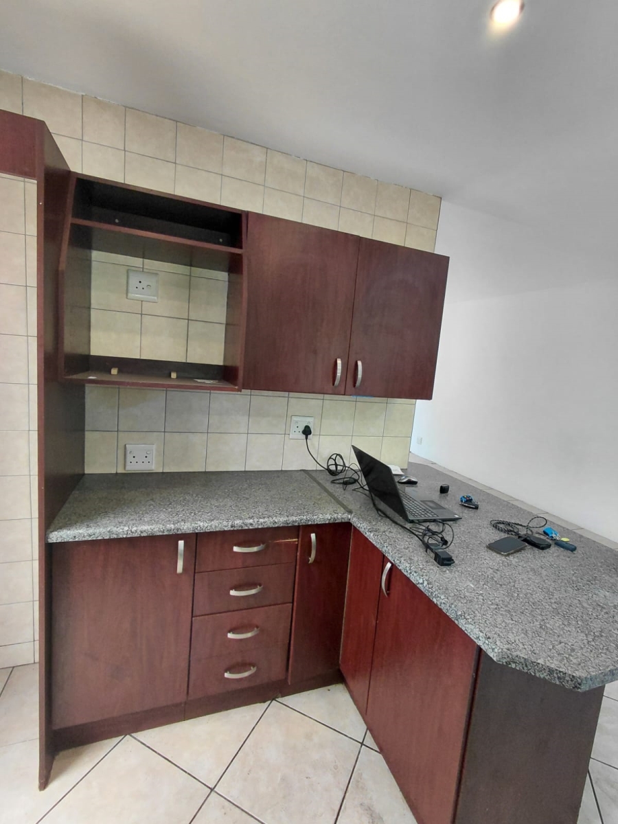 2 Bedroom Property for Sale in Bramley Park Gauteng