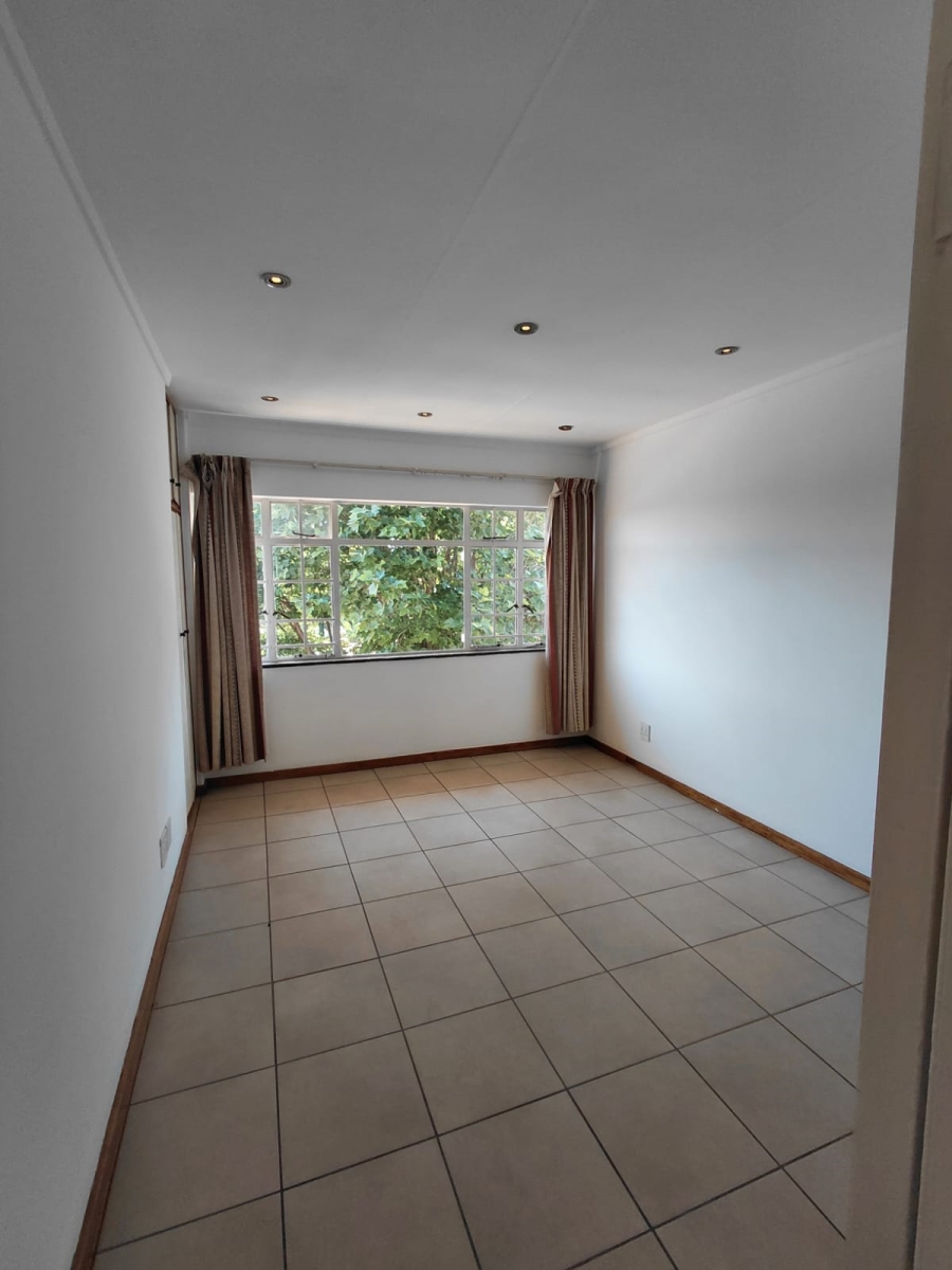 2 Bedroom Property for Sale in Bramley Park Gauteng
