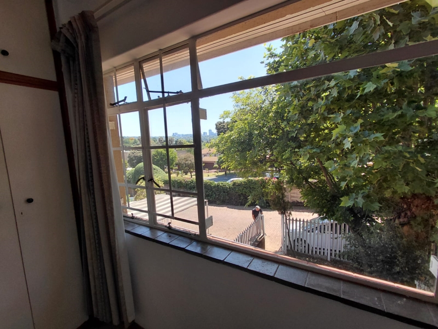 2 Bedroom Property for Sale in Bramley Park Gauteng