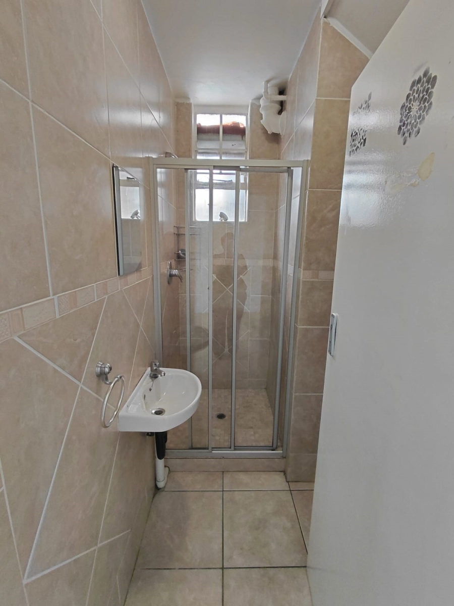 2 Bedroom Property for Sale in Bramley Park Gauteng