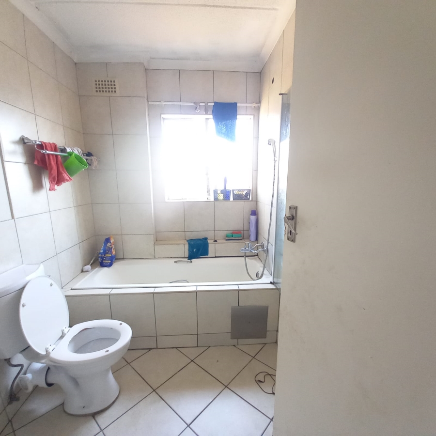 2 Bedroom Property for Sale in Terenure Gauteng