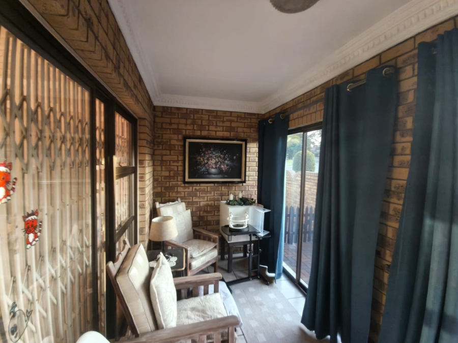 3 Bedroom Property for Sale in Edleen Gauteng