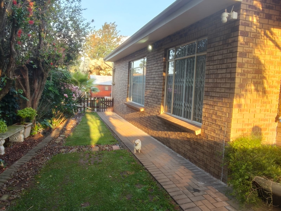 3 Bedroom Property for Sale in Edleen Gauteng