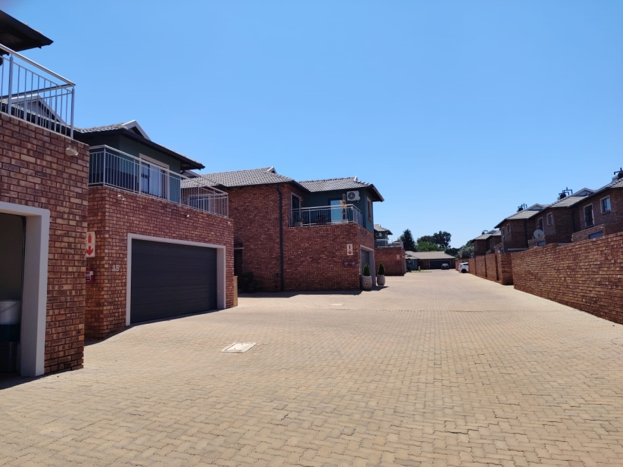 3 Bedroom Property for Sale in Slaterville A H Gauteng