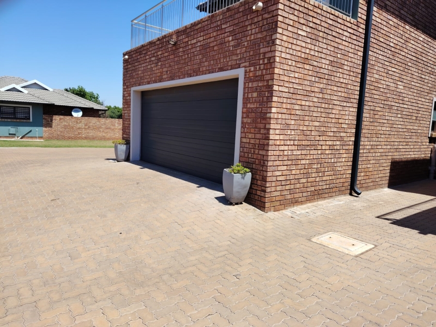 3 Bedroom Property for Sale in Slaterville A H Gauteng