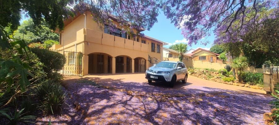 4 Bedroom Property for Sale in Cyrildene Gauteng