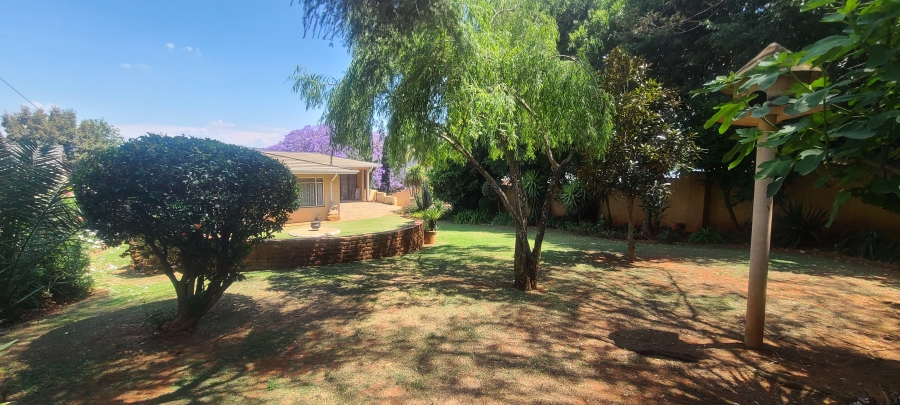 4 Bedroom Property for Sale in Cyrildene Gauteng