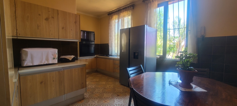 4 Bedroom Property for Sale in Cyrildene Gauteng