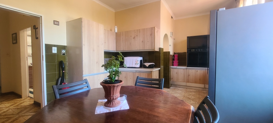 4 Bedroom Property for Sale in Cyrildene Gauteng