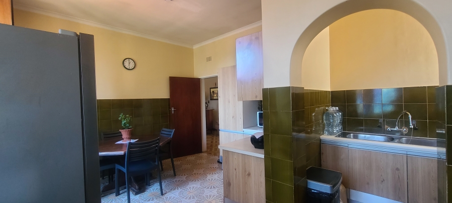 4 Bedroom Property for Sale in Cyrildene Gauteng