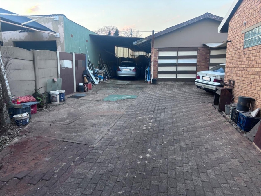3 Bedroom Property for Sale in Lilianton Gauteng