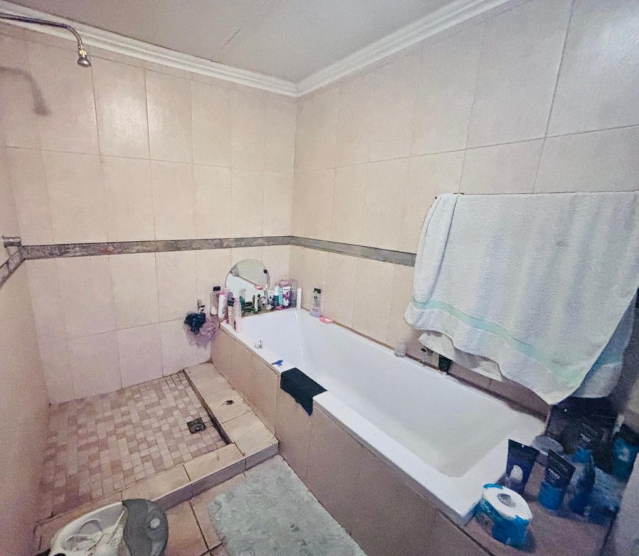 3 Bedroom Property for Sale in Lilianton Gauteng