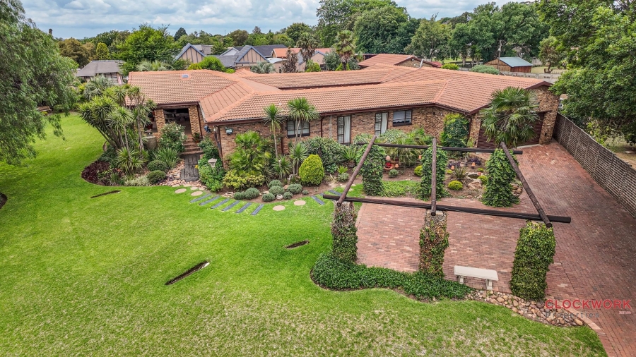 3 Bedroom Property for Sale in Dunnottar Gauteng