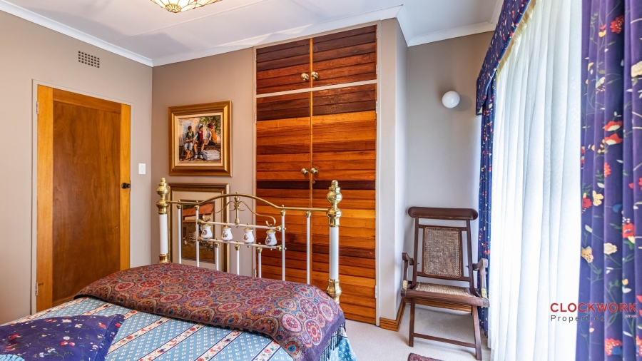 3 Bedroom Property for Sale in Dunnottar Gauteng