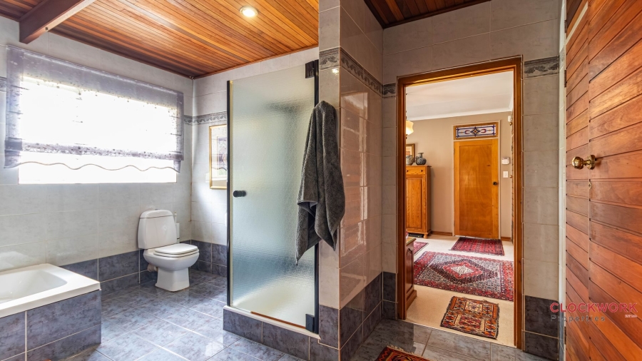 3 Bedroom Property for Sale in Dunnottar Gauteng