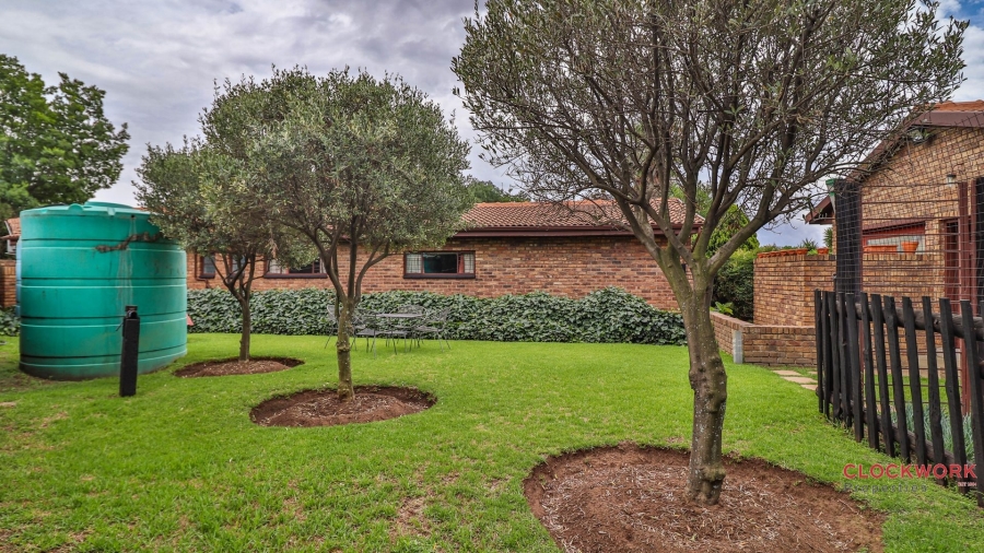 3 Bedroom Property for Sale in Dunnottar Gauteng