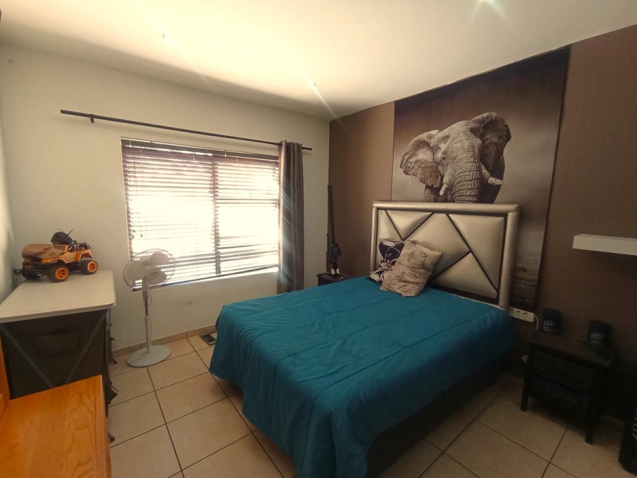 3 Bedroom Property for Sale in Mulbarton Gauteng