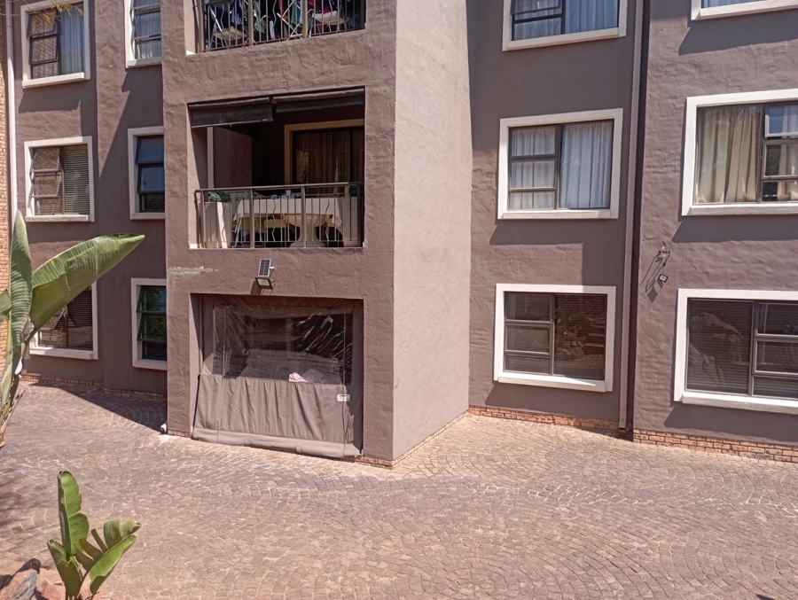 3 Bedroom Property for Sale in Mulbarton Gauteng