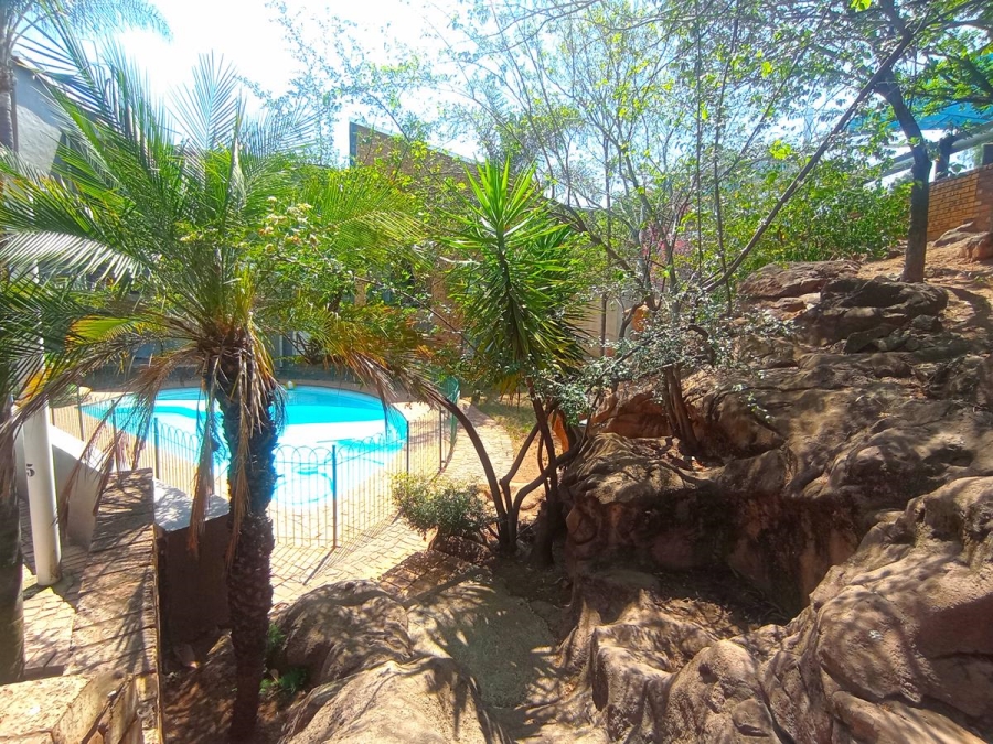 3 Bedroom Property for Sale in Mulbarton Gauteng