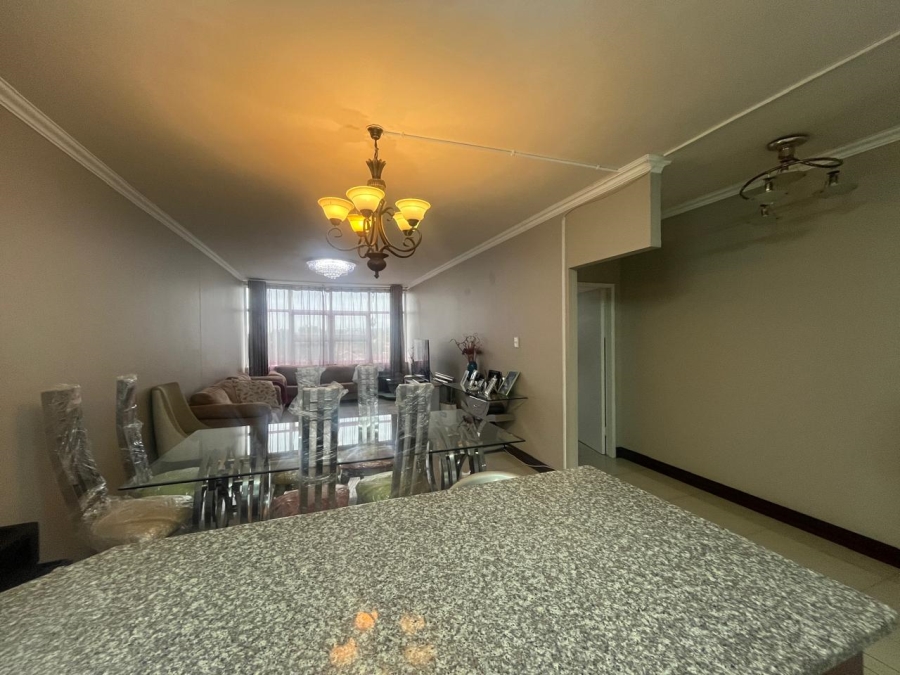 2 Bedroom Property for Sale in Dowerglen Gauteng