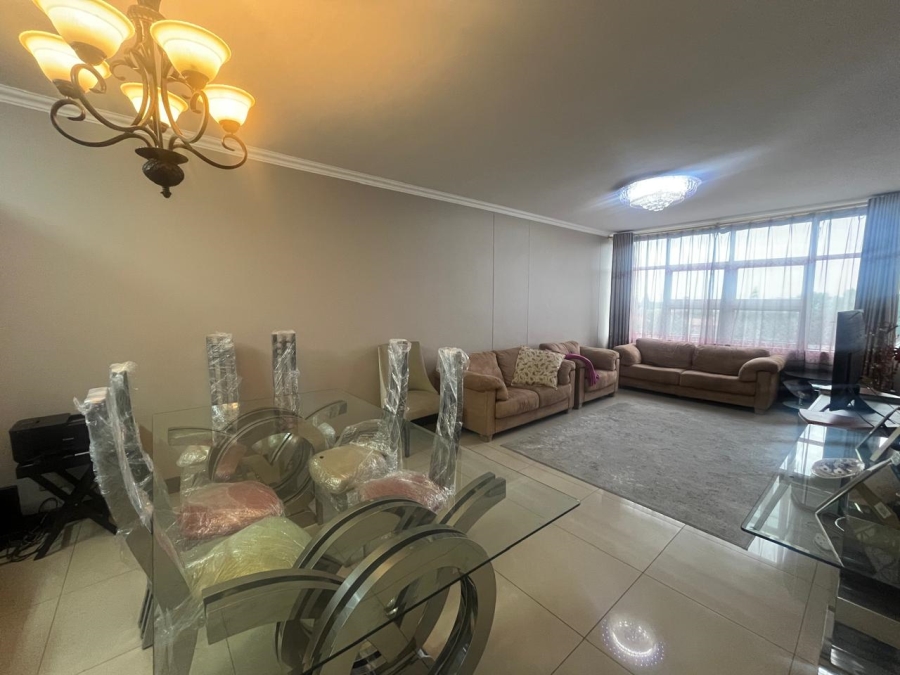 2 Bedroom Property for Sale in Dowerglen Gauteng