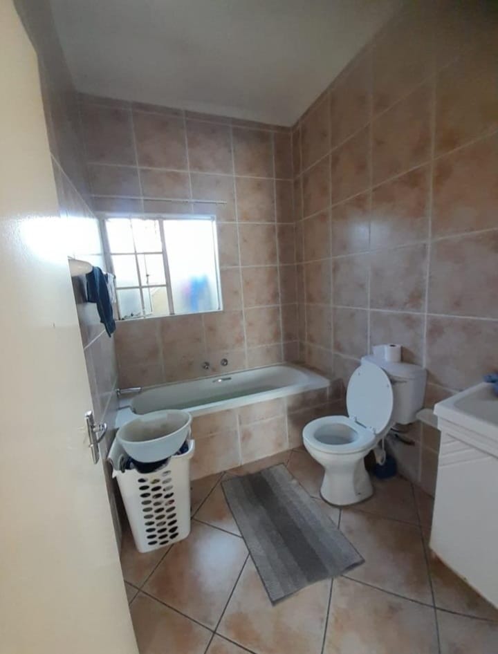 2 Bedroom Property for Sale in Northgate Gauteng