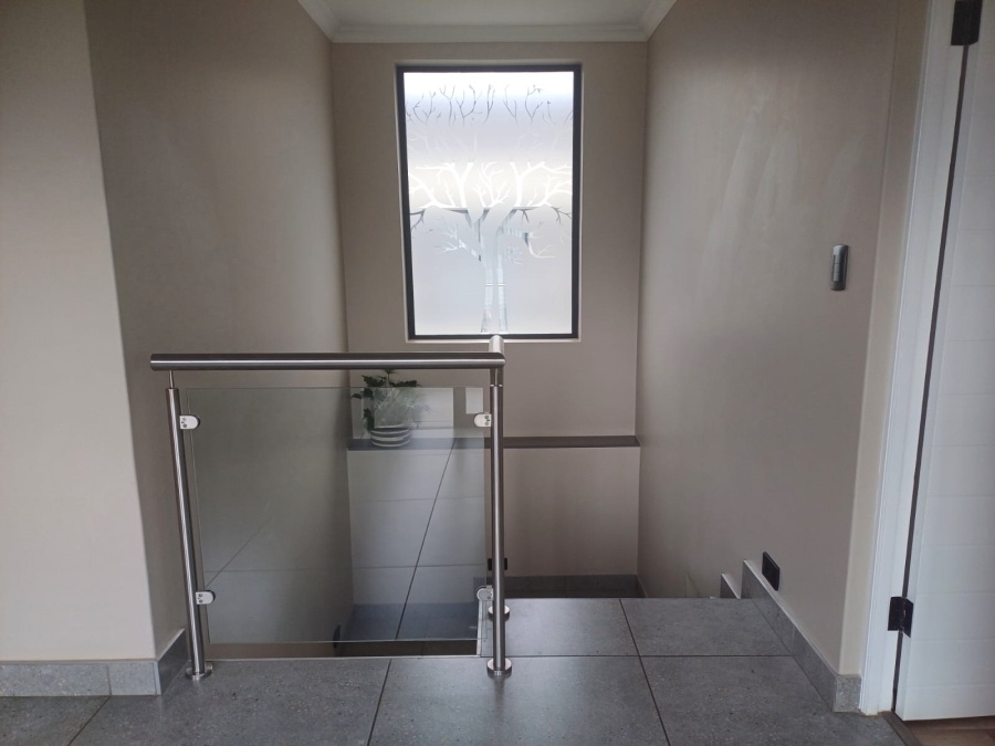 3 Bedroom Property for Sale in Glen Erasmia Gauteng