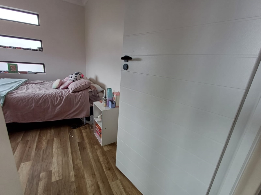 3 Bedroom Property for Sale in Glen Erasmia Gauteng