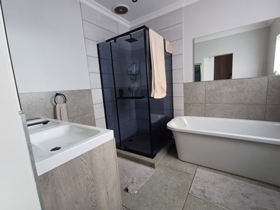 3 Bedroom Property for Sale in Glen Erasmia Gauteng