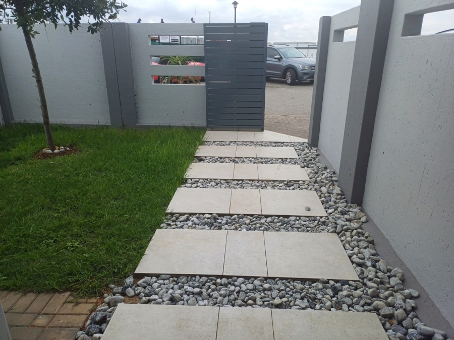 3 Bedroom Property for Sale in Glen Erasmia Gauteng