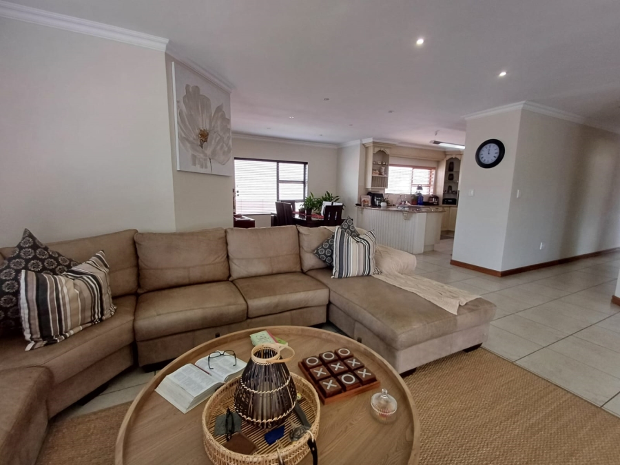 4 Bedroom Property for Sale in Glen Erasmia Gauteng