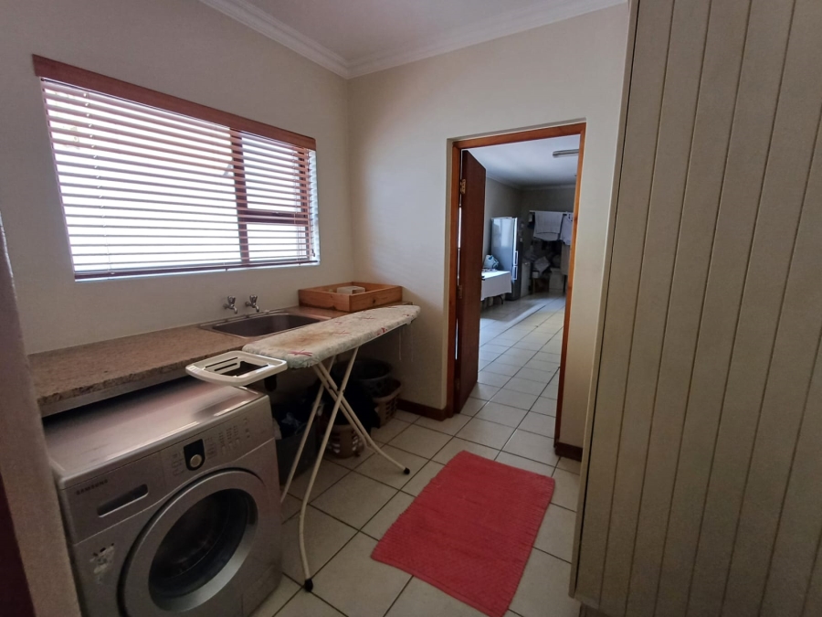 4 Bedroom Property for Sale in Glen Erasmia Gauteng